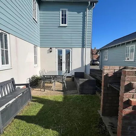 Neptune House The Bay Sweet Homes With Car Ev Point *